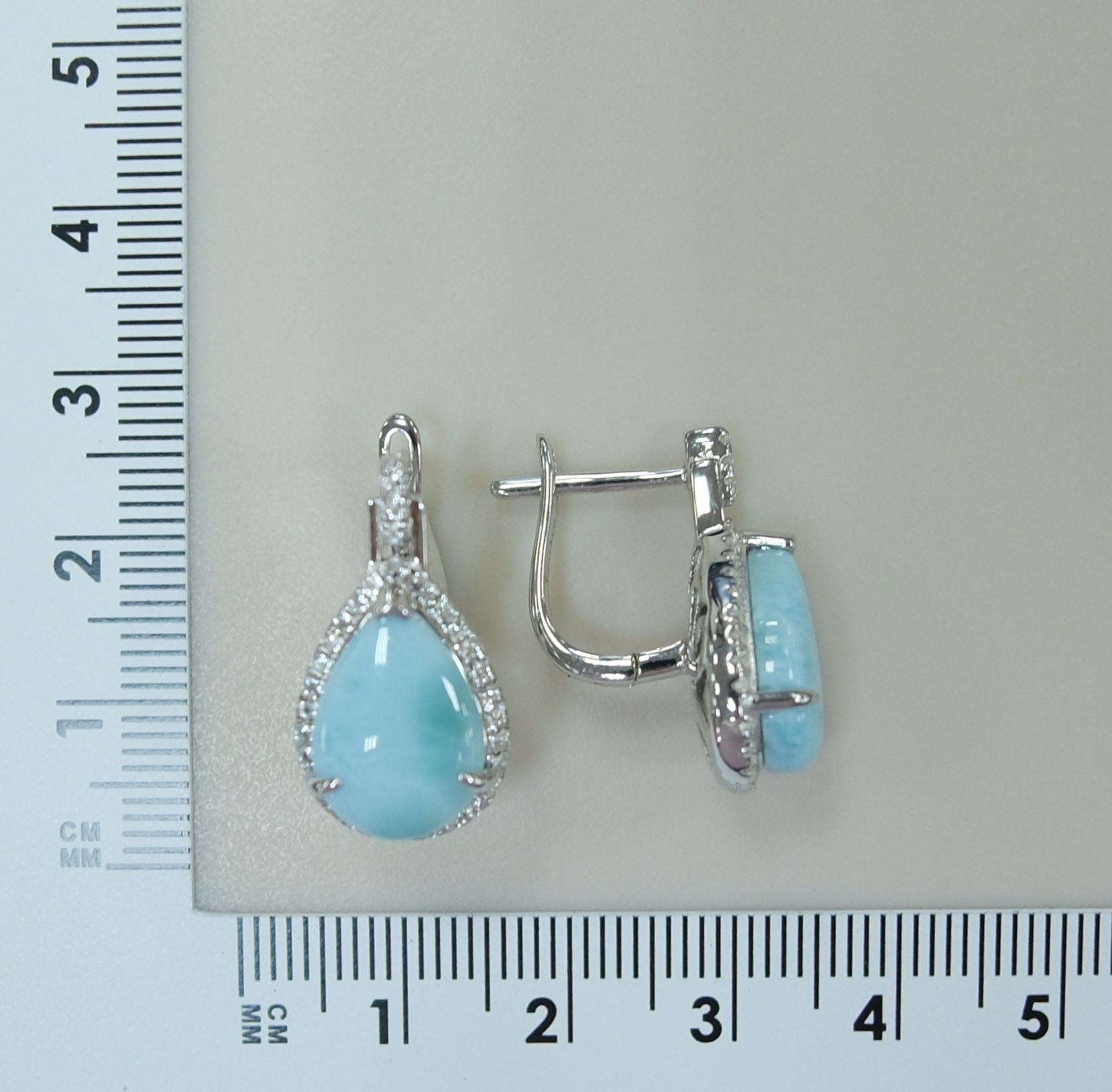 Серебряные серьги с ларимарами